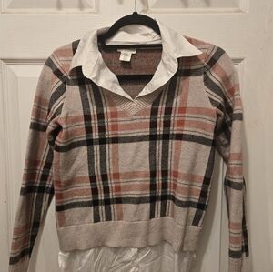 Adrienne Vittadini Plaid V-Neck Sweater in Red and Black